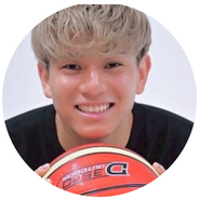 山本楓己 プロフィール